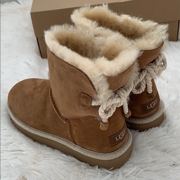UGG Selene genuine shearling Boots ( women’s ) - Picture 5 of 8